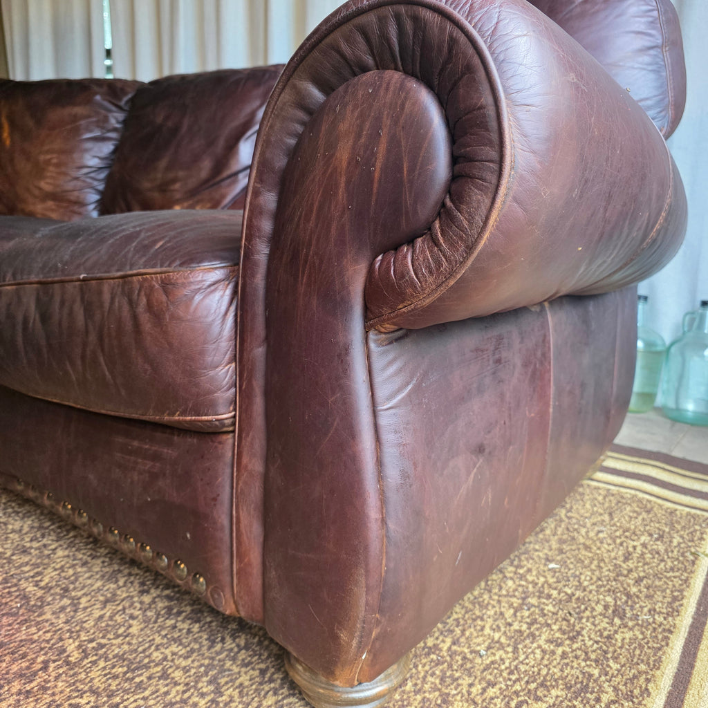 Brown Full-Wrap Top-Grain Aniline Leather Sofa – Rolled Arms & Nailhead Trim