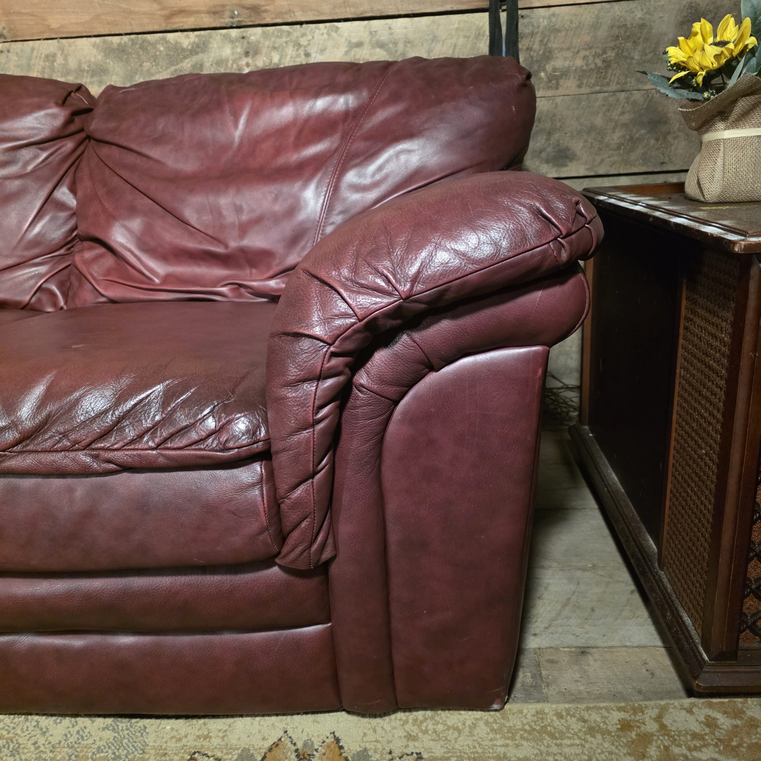 Rich burgundy genuine-leather Lane Furniture 3-piece living room set - Image 5