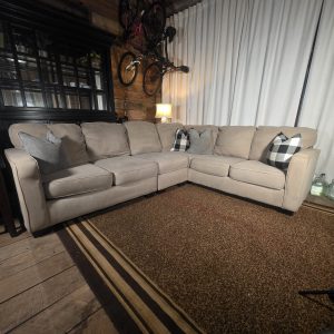 Ashley Alenya Quartz 3-Piece Sectional