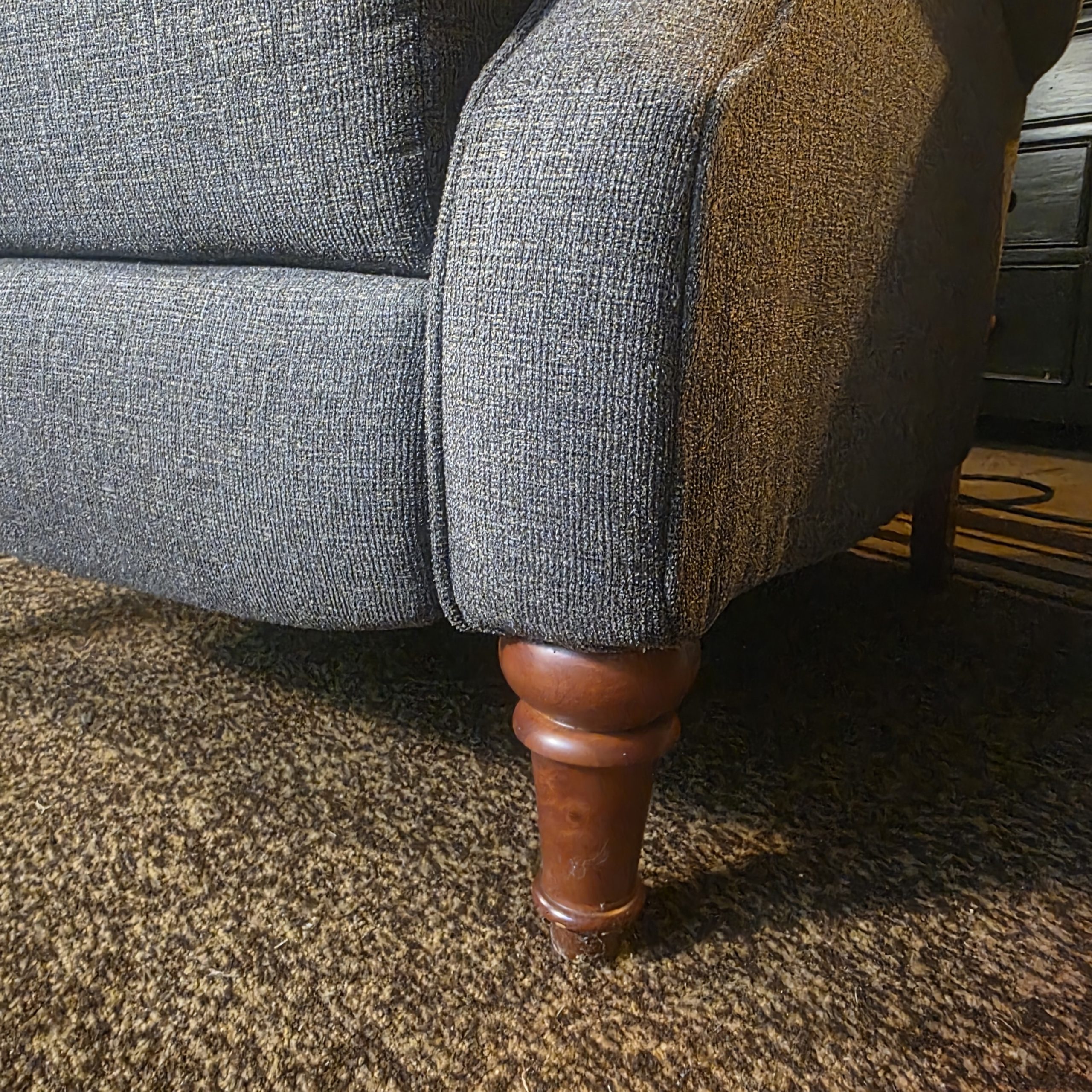 Matching Pair United Furniture Tufted High-Leg Recliners - Image 3